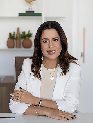 Dra. Aline Do Prado